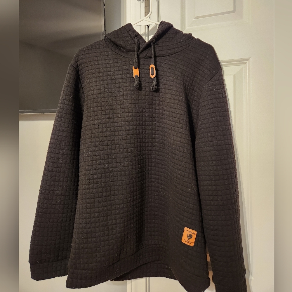 Slim Horse light weight thermal hoodie. Size Xlarge. Fits like a large.